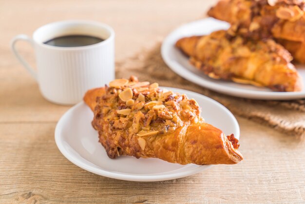 croissant with almonds