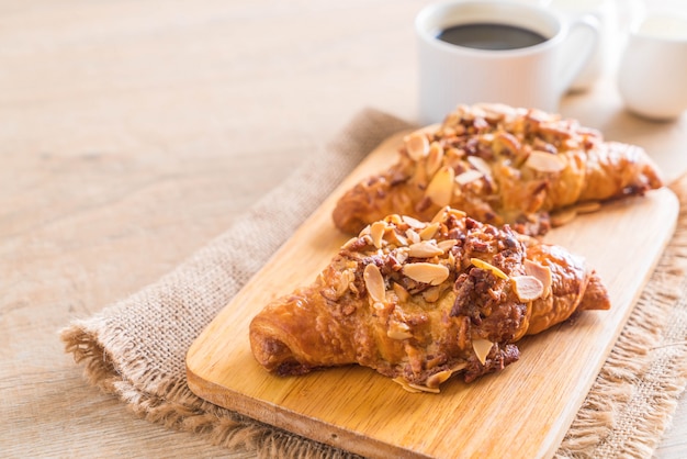 croissant with almonds