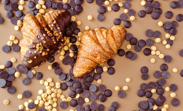 Croissants en chocolade.