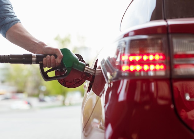 Photo crop hand refueling vehicle