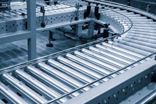 Photo crossing of the roller conveyor, production line conveyor roller transportation objects