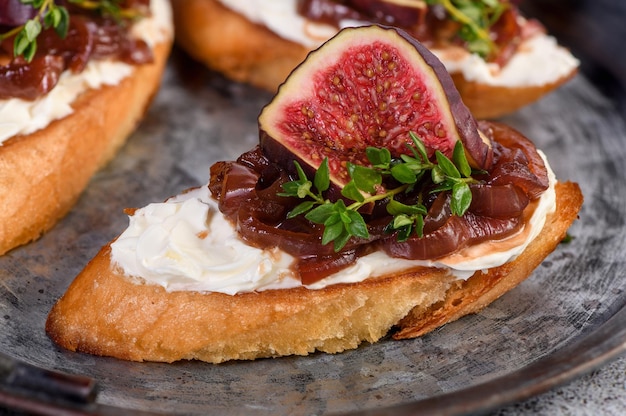Crostini with onion jam figs and cheese