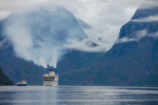 유람선, Sognefjord 또는 Sognefjorden, Flam 노르웨이의 유람선