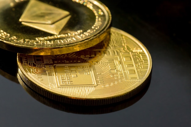 Cryptocurrency gouden munten Bitcoin Ethereum Litecoin