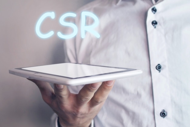 白い背景に CSR の概念