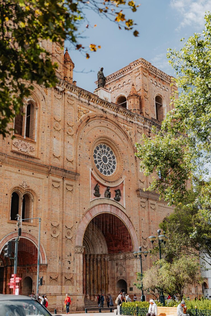Foto cuenca ecuador centrum calderon park nieuwe kathedraal