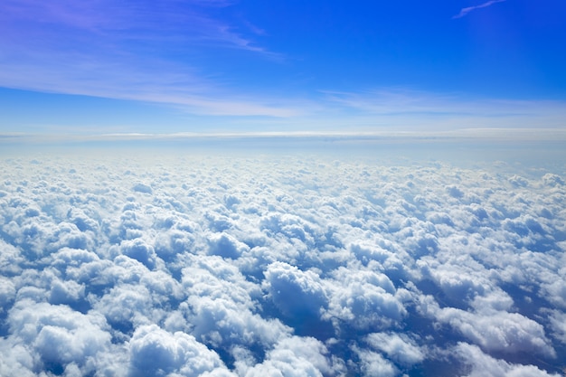 空撮から雲雲の海ビュー