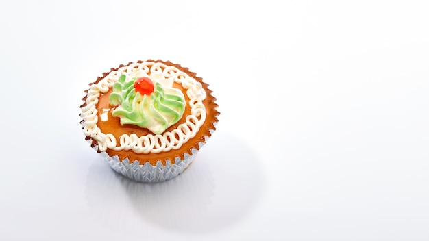 cup cake geïsoleerd op wit