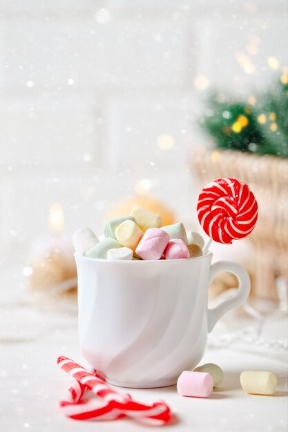  Cup of cocoa and marshmallows 