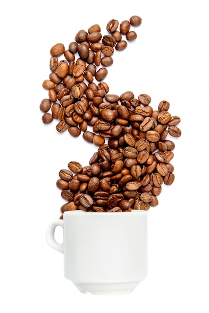 Photo cup of coffee beans on white background