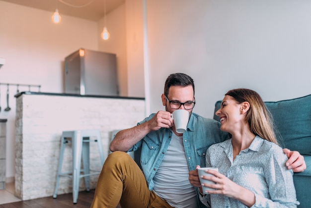 自宅で一杯のコーヒー。