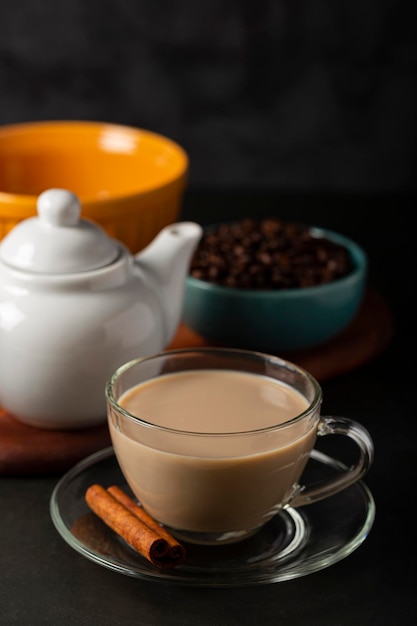 Foto tazza di caffè con latte cremoso.