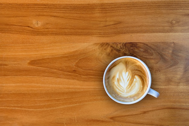 写真 一杯のコーヒーの木の質感