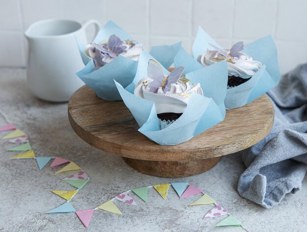 Cupcakes with butterfly decorations