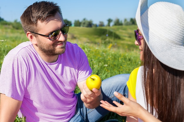 Cuple having picnic