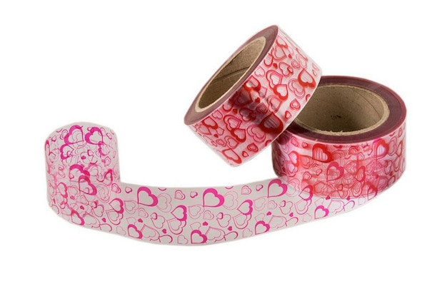 curb tape decor for cakes with hearts pattern