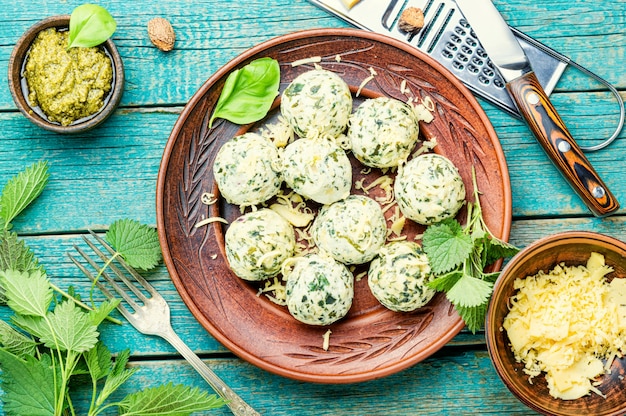 Curd dumplings with herbs