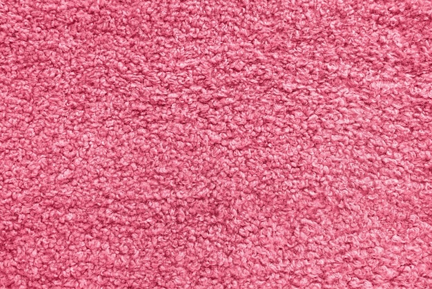 Кудрявый флисовый плюшевый плед или наволочка цвета 2023 года Viva Magenta Abstract texture