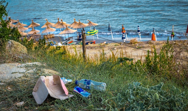 Photo currilave beach shoreline with hotels in durres albania during sunset