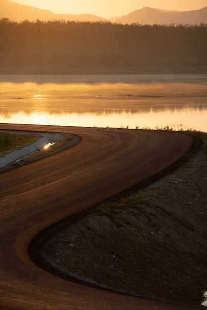 Curve road around reservoir