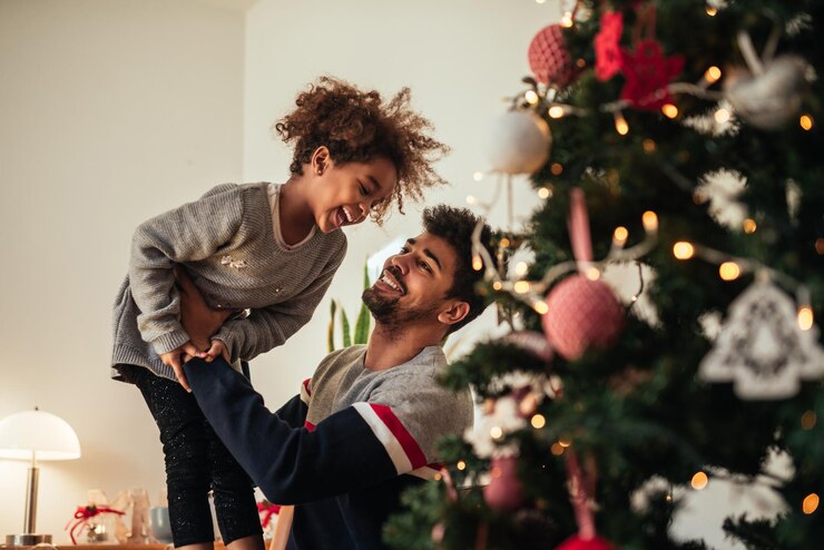 Photo cute african american girl having fun with dad