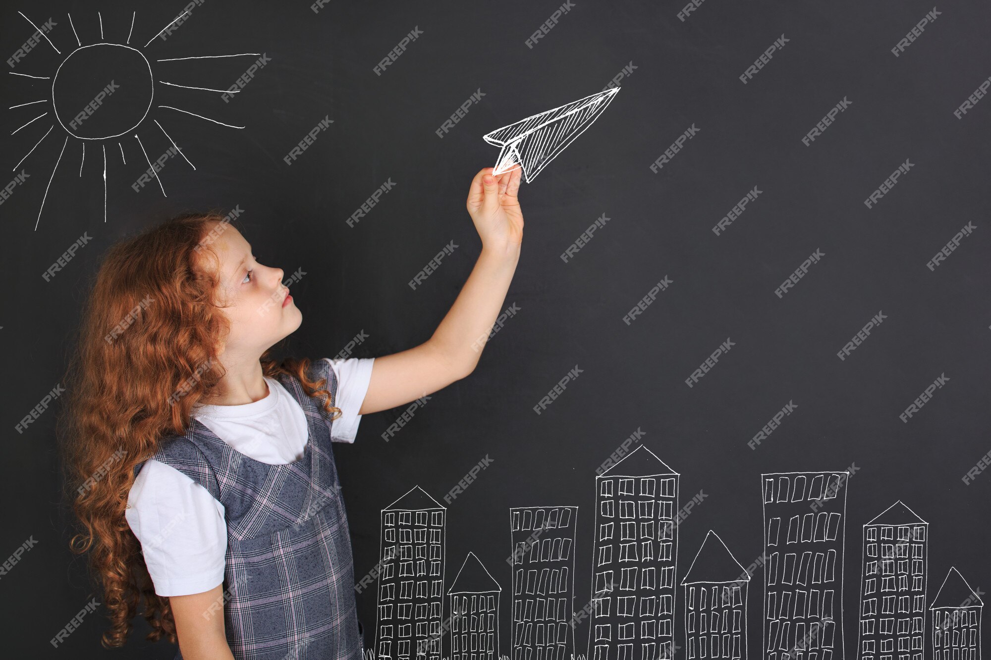 This Woman Turned Her Prosthetic Leg Into a Chalkboard to Document