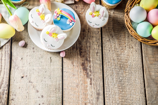 Cute homemade easter cupcakes