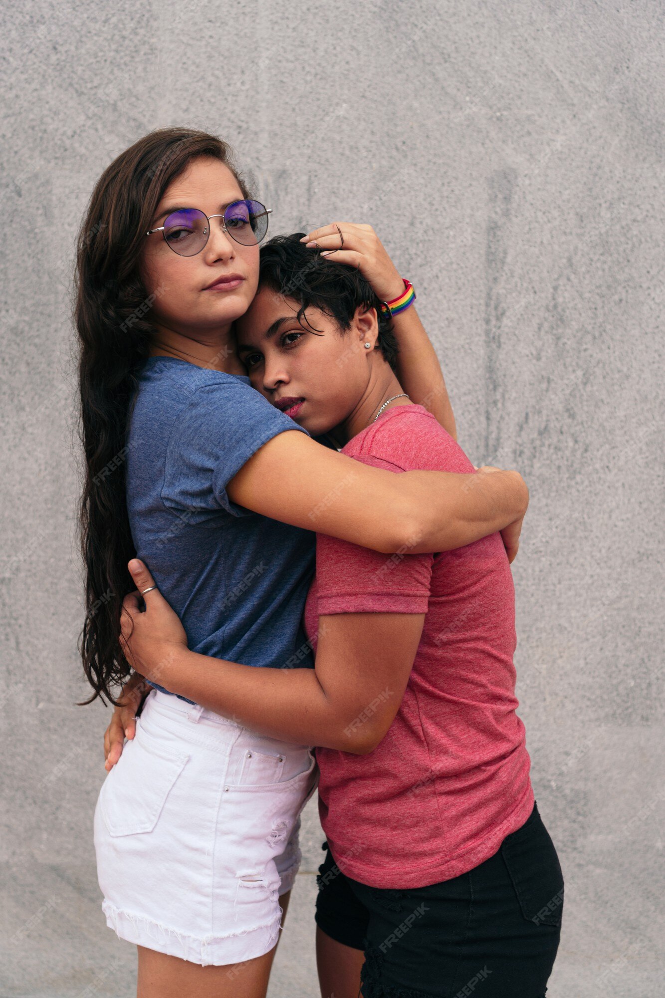 Meet compatible lesbian singles on our safe platform 1
