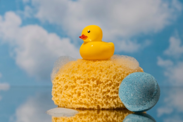 Photo cute rubber duck still life