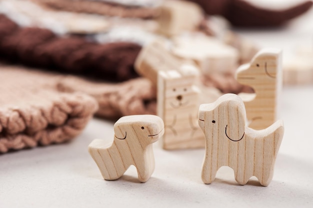 Photo cute wooden toy animal tiny toys and shallow depth of field