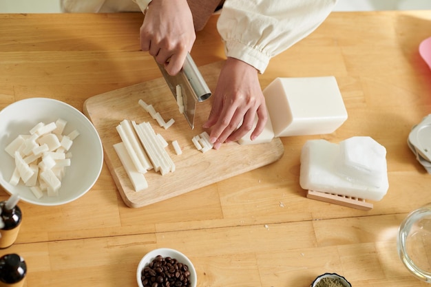 Cutting Soap Base for Melting