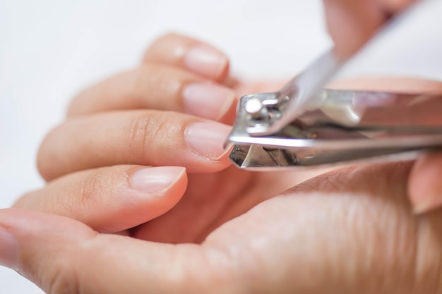 Cutting women nails