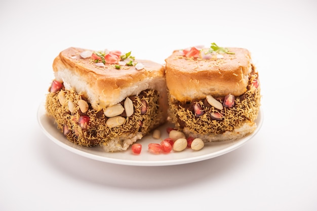 Dabeli, kutchi dabeli or double roti is a popular snack food of India, originating in the Kutch or Kachchh region of Gujarat