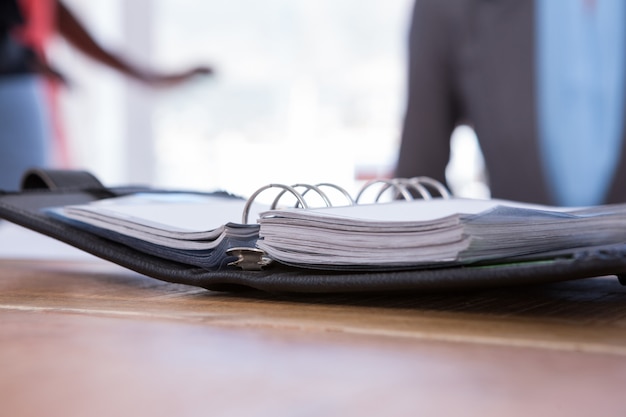 Dagboek op een bureau