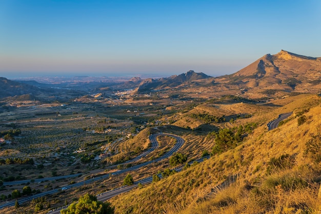 Dageraad in de bergpas van La Carrasqueta