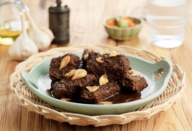 Daging Hitam Palembang of Black Meat Malbi Jambi en Palembang Authentiek recept Rundvleesstoofpot met zoete sojasaus