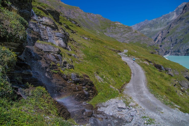 Dam mauvoisinvalaisswiss