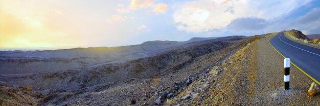 Foto deserto della dancalia nella depressione di afar