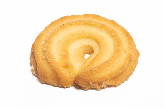 Photo danish butter cookies the vanilla ring cookie isolated on white background clipping path