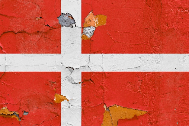 Фото Датский флаг нарисован на обветренной бетонной стене