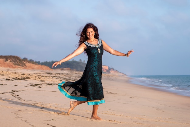 Danser op het strand