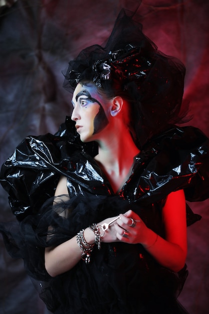 Dark beautiful gothic princess. halloween-feest.