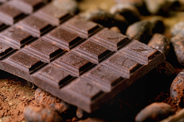 ココア入りダークチョコレート