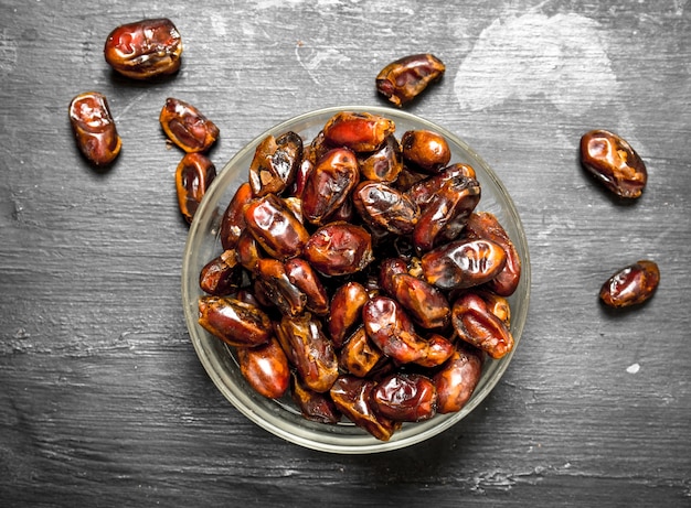 Dates in a bowl.