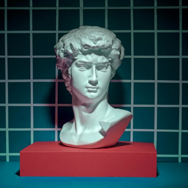 Голова статуи Давида на подиуме в киберпространстве NFT39s Minimal Concept of Cyrpunk и Vaporwave Art