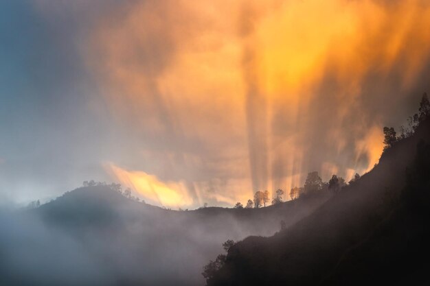 Foto dawn ii java orientale - indonesia