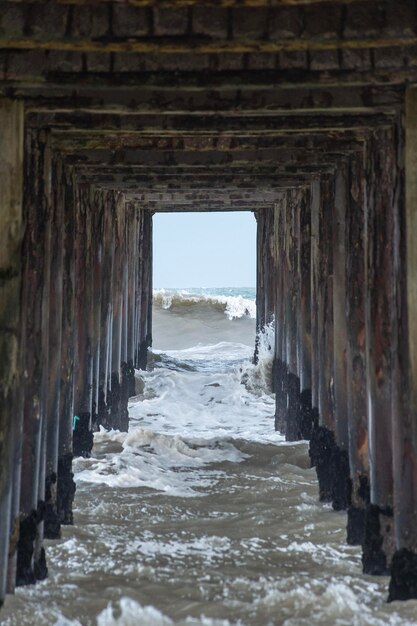 Photo day with waves on the beach