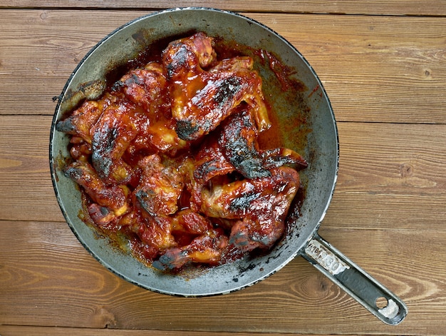 De alitas de pollo picantes - Italian chicken wings in sauce