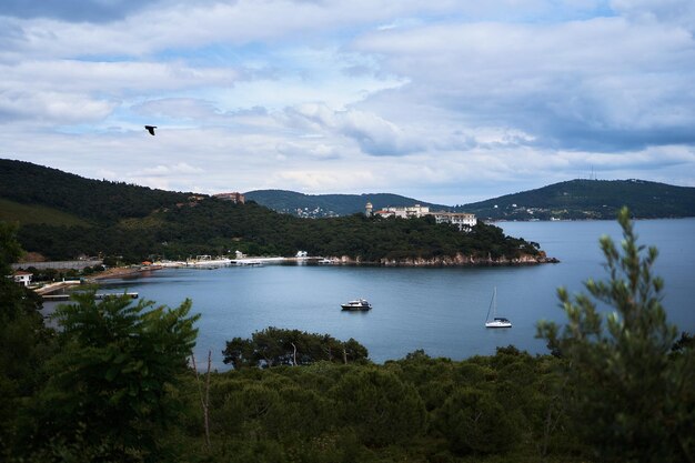 De baai van Prince Island in Istanbul