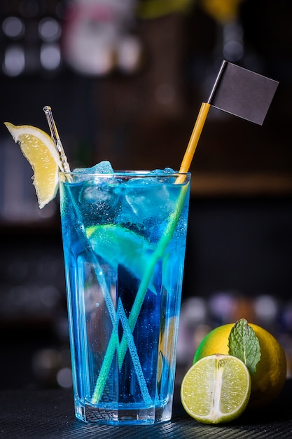 De Blue Lagoon Cocktail